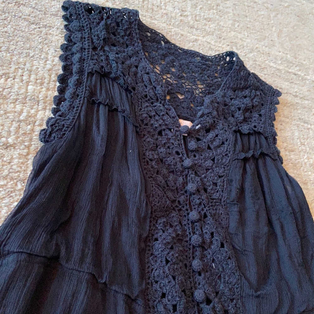Maxazria Collection top - Picture 2 of 7